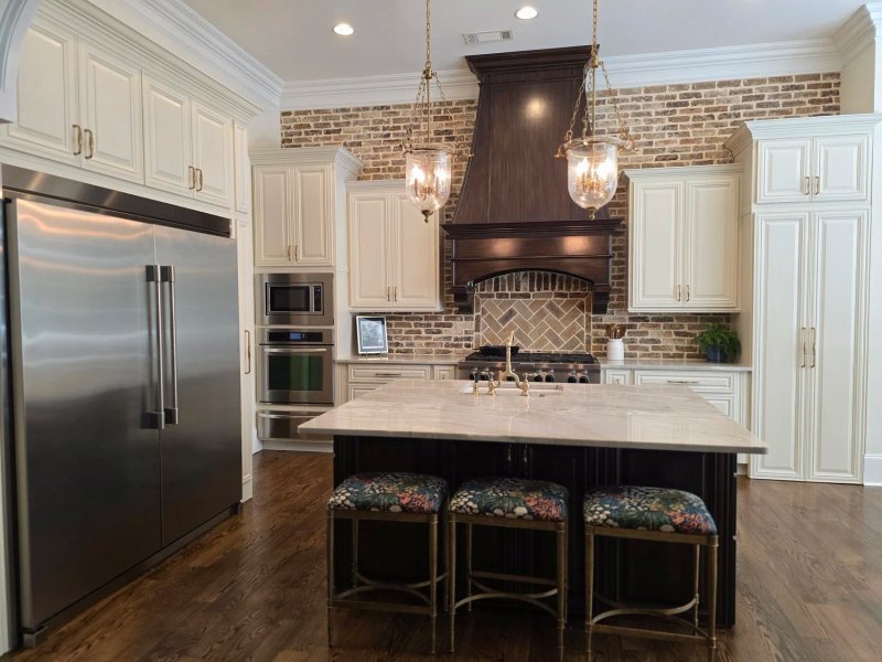 Mont Blanc Kitchen and Bar Remodel with Office Built-In
