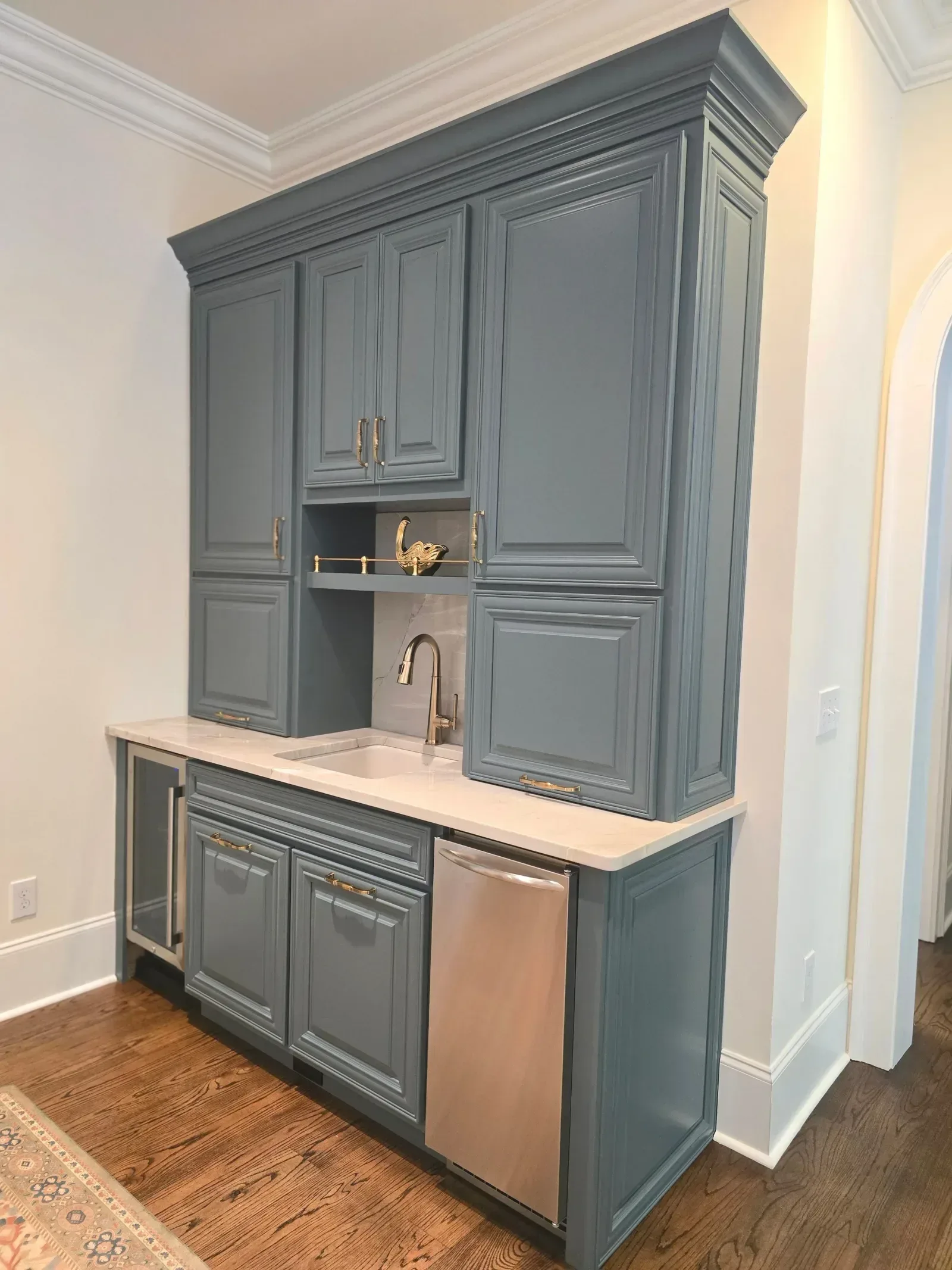 Mont Blanc Kitchen + Bar remodel photo 10